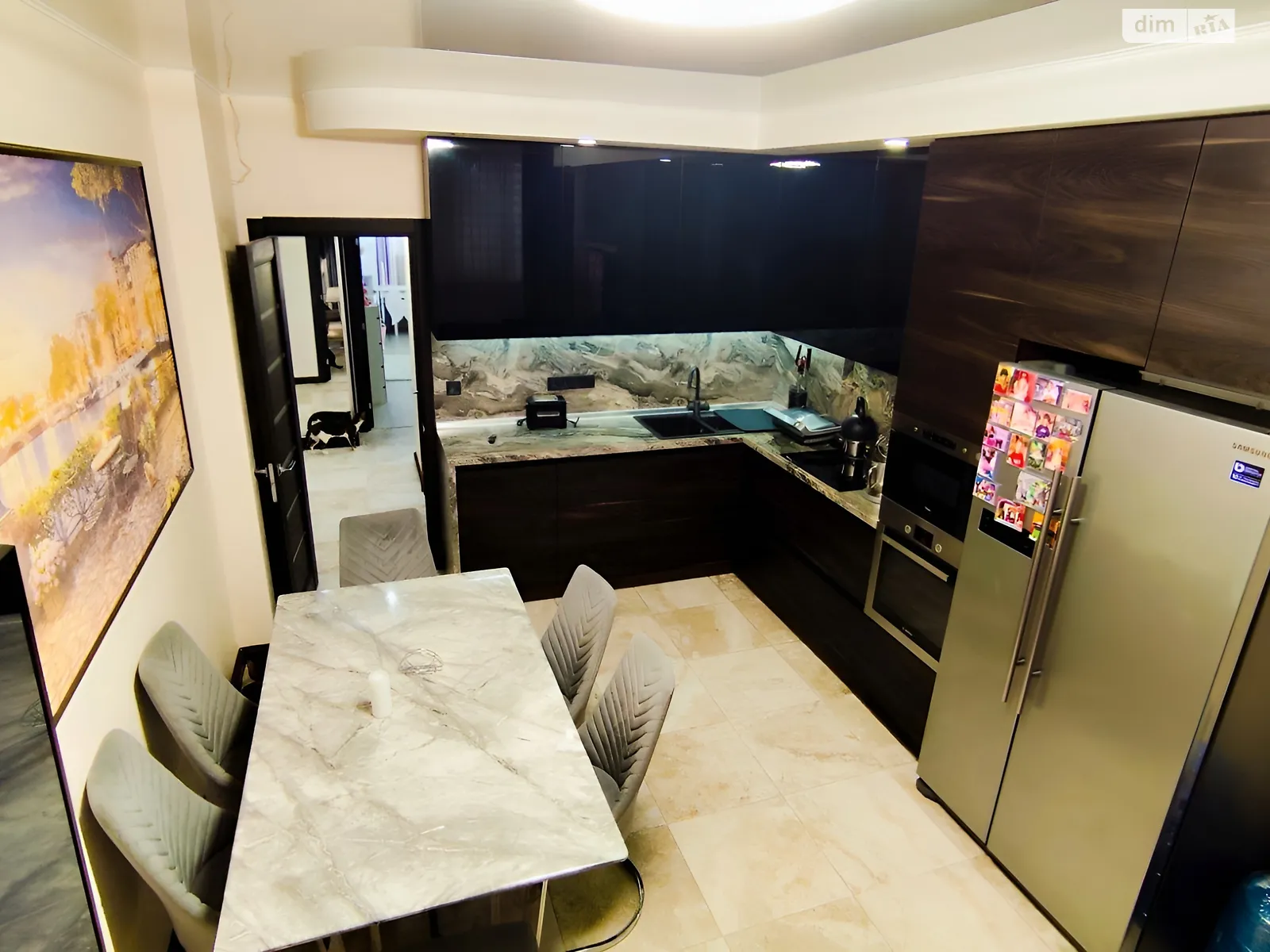 Продается 2-комнатная квартира 68.7 кв. м в Лиманке, мас. Радужный, 20 - фото 1