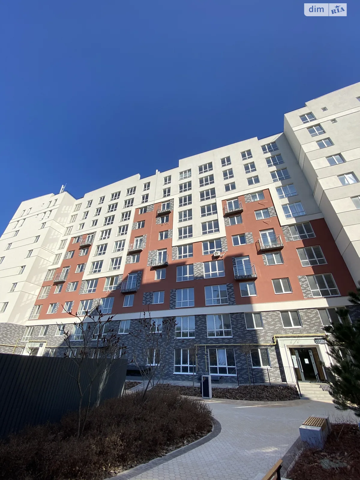 Продается 2-комнатная квартира 65.3 кв. м в Ирпене, ул. Соборная(ІІІ Интернационала), 2К/45 - фото 1