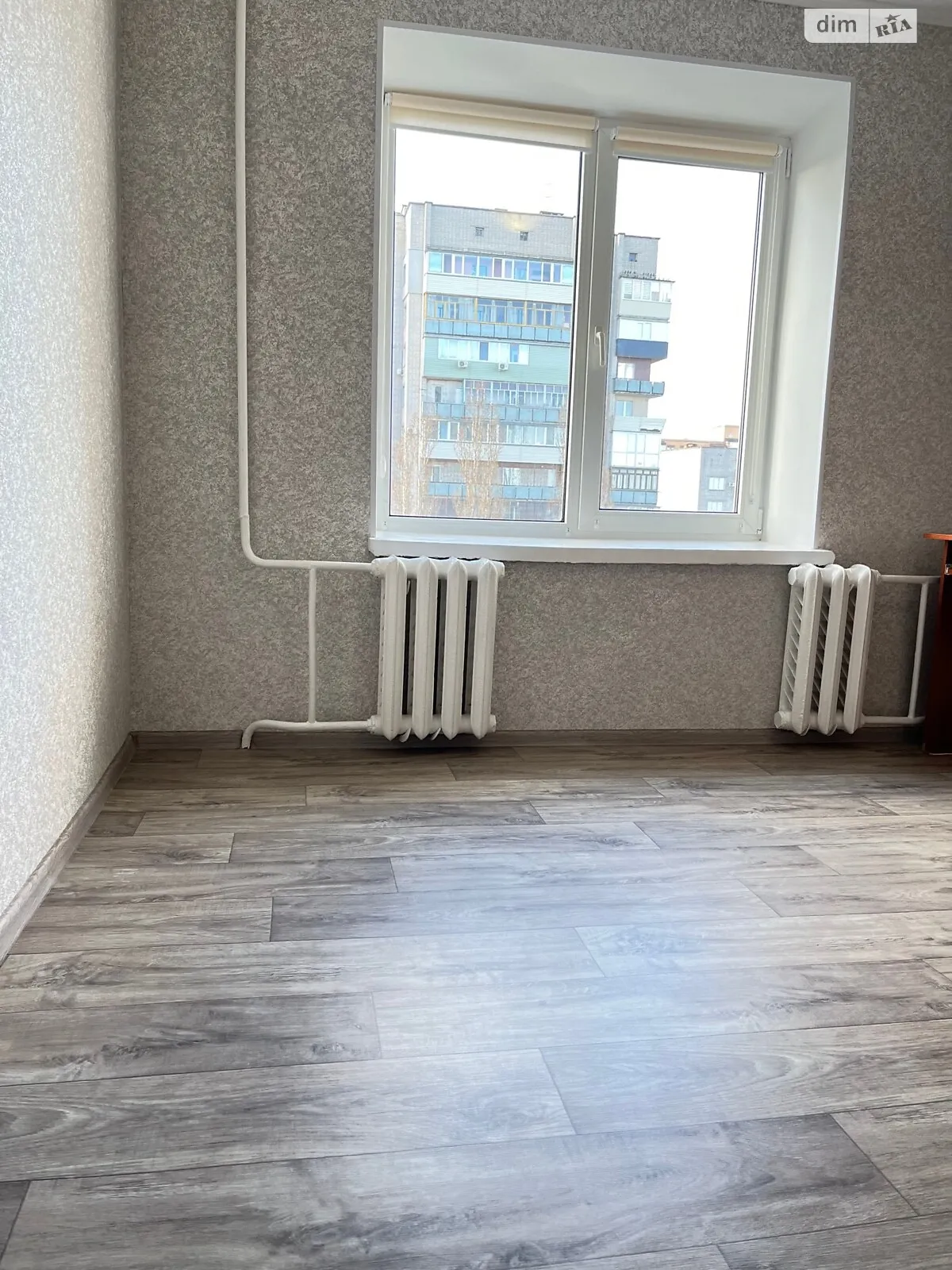 Продається 2-кімнатна квартира 49.8 кв. м у Черкасах, вул. Смілянська, 130 - фото 1