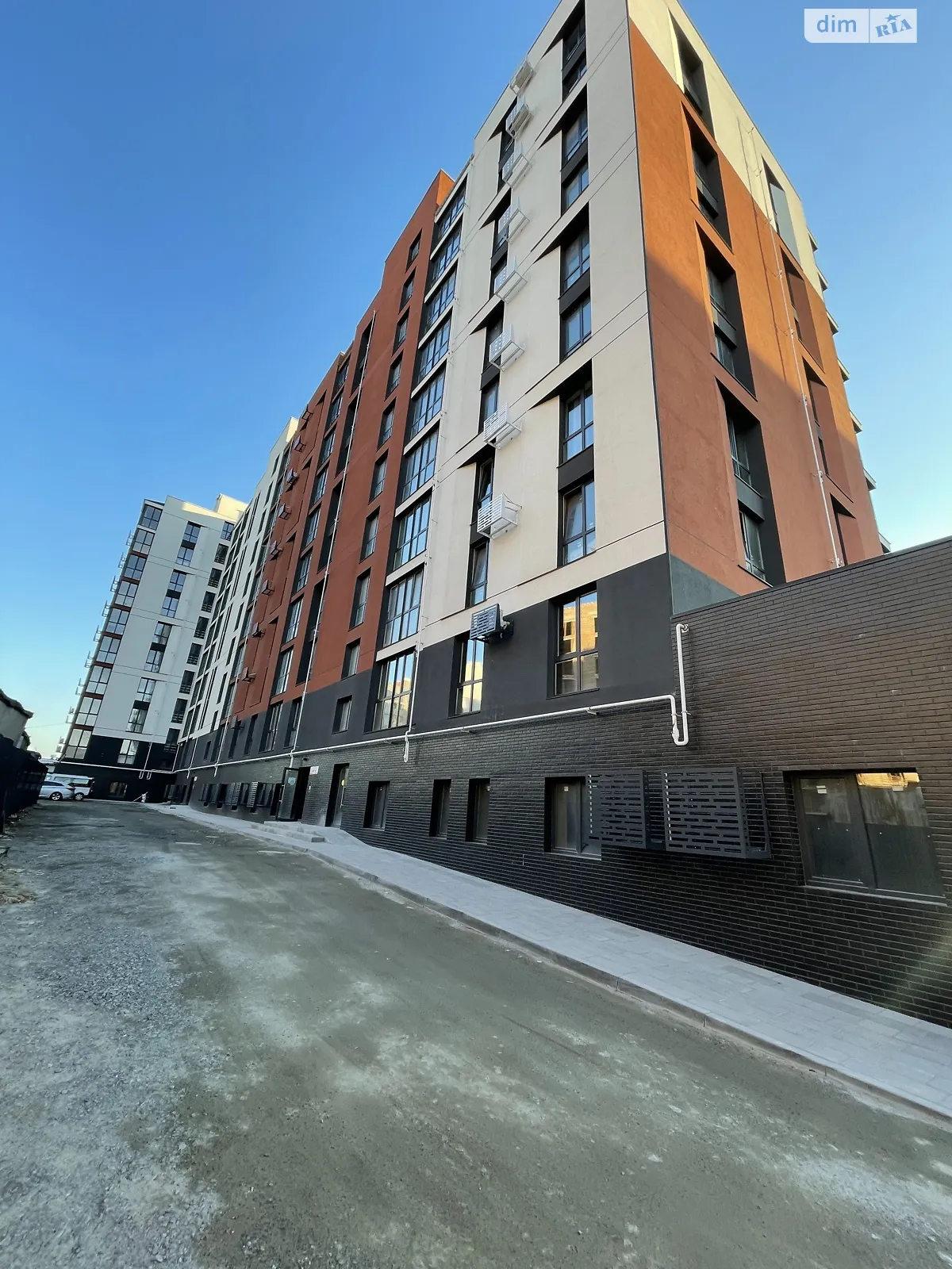 Продается 2-комнатная квартира 65.5 кв. м в Ровно, ул. Елены Телиги, 20 - фото 1