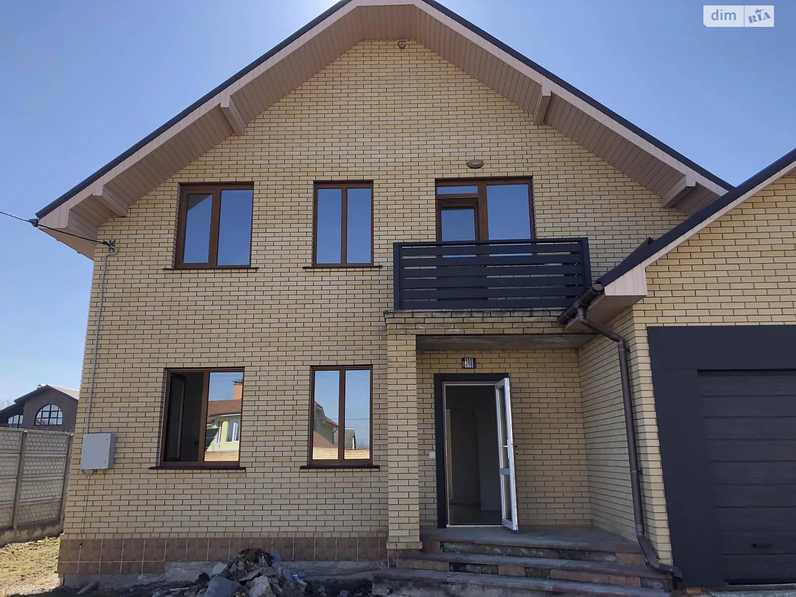Продается дом на 2 этажа 164.4 кв. м с подвалом, цена: 110000 $ - фото 1
