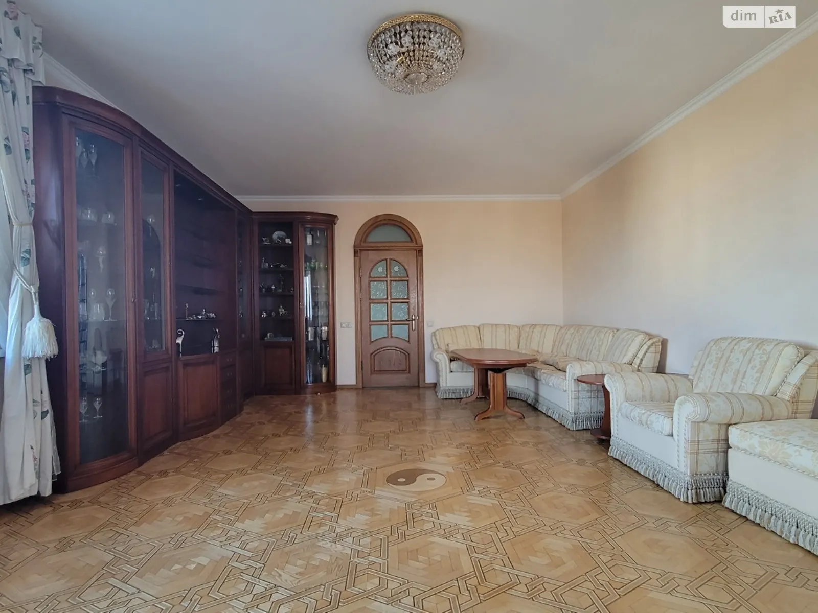Продається 2-кімнатна квартира 96.6 кв. м у Києві, вул. Клінічна, 23-25 - фото 1