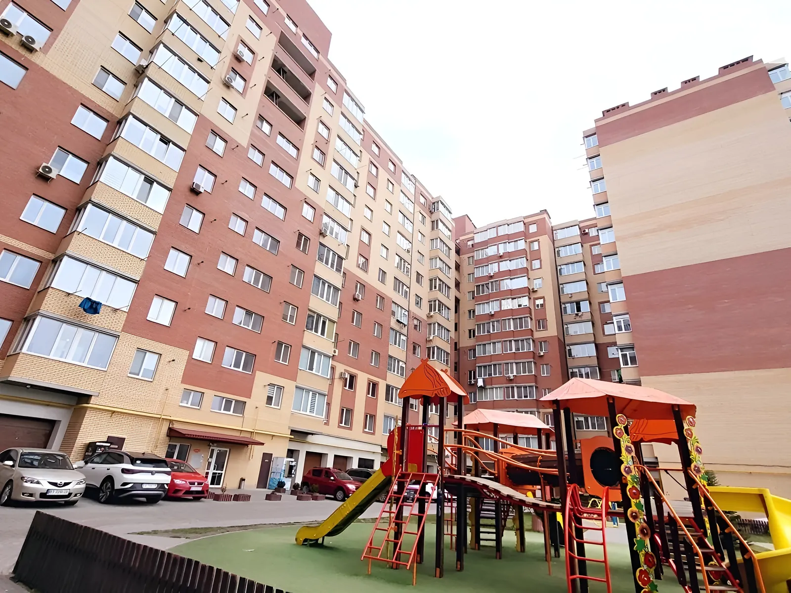 Продается 1-комнатная квартира 60 кв. м в Виннице, ул. Академика Янгеля - фото 1