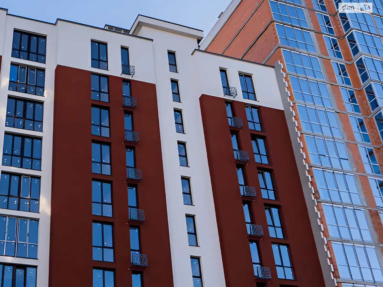 Продается 1-комнатная квартира 44 кв. м в Ивано-Франковске, ул. Химиков, 29 - фото 1