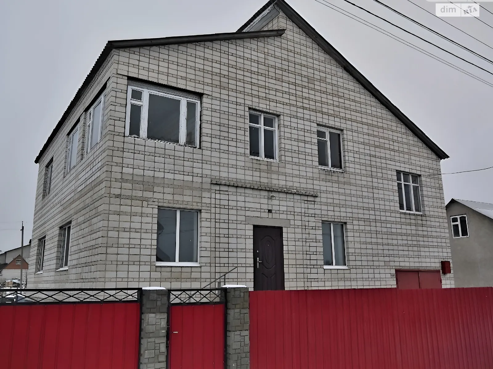 Продается дом на 2 этажа 211 кв. м с мансардой, цена: 92000 $ - фото 1