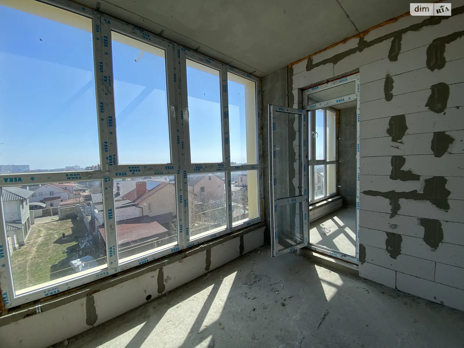 Продается 2-комнатная квартира 68 кв. м в Лиманке, ул. Строительная - фото 1