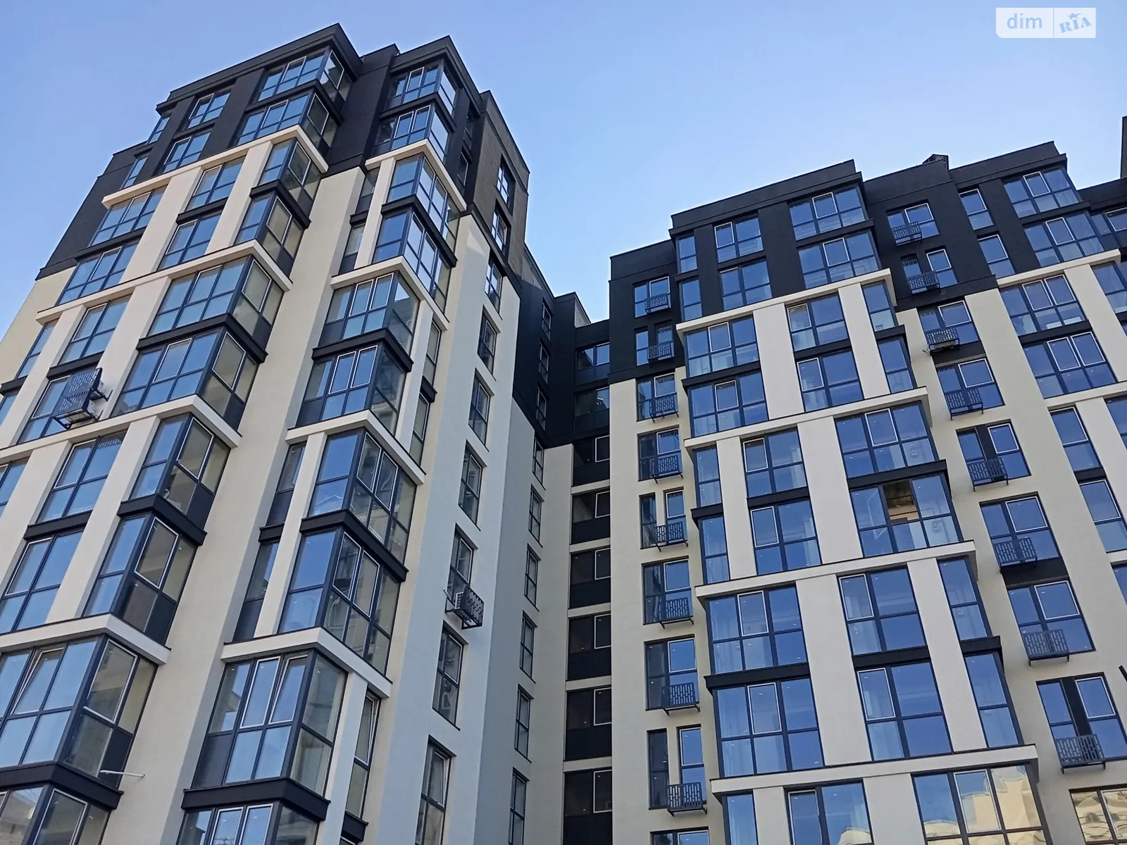 Продается 1-комнатная квартира 49 кв. м в Житомире - фото 1
