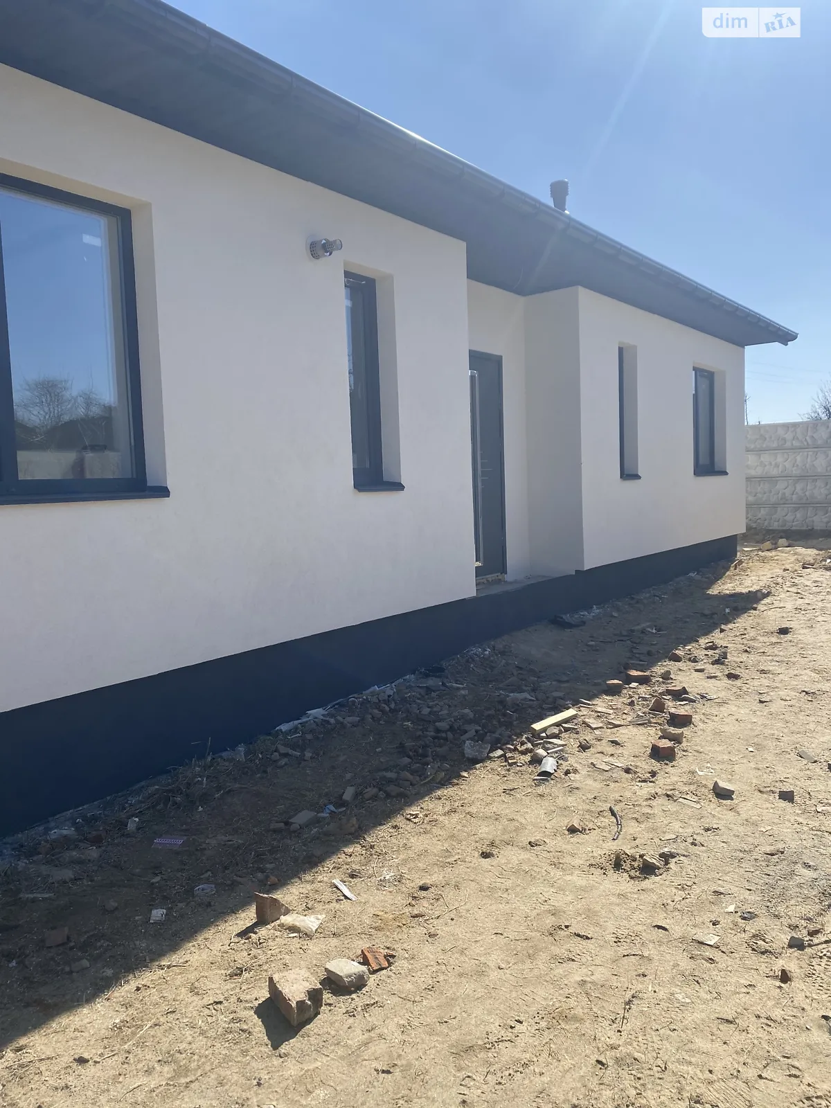 Продается одноэтажный дом 98 кв. м с подвалом, цена: 72000 $ - фото 1