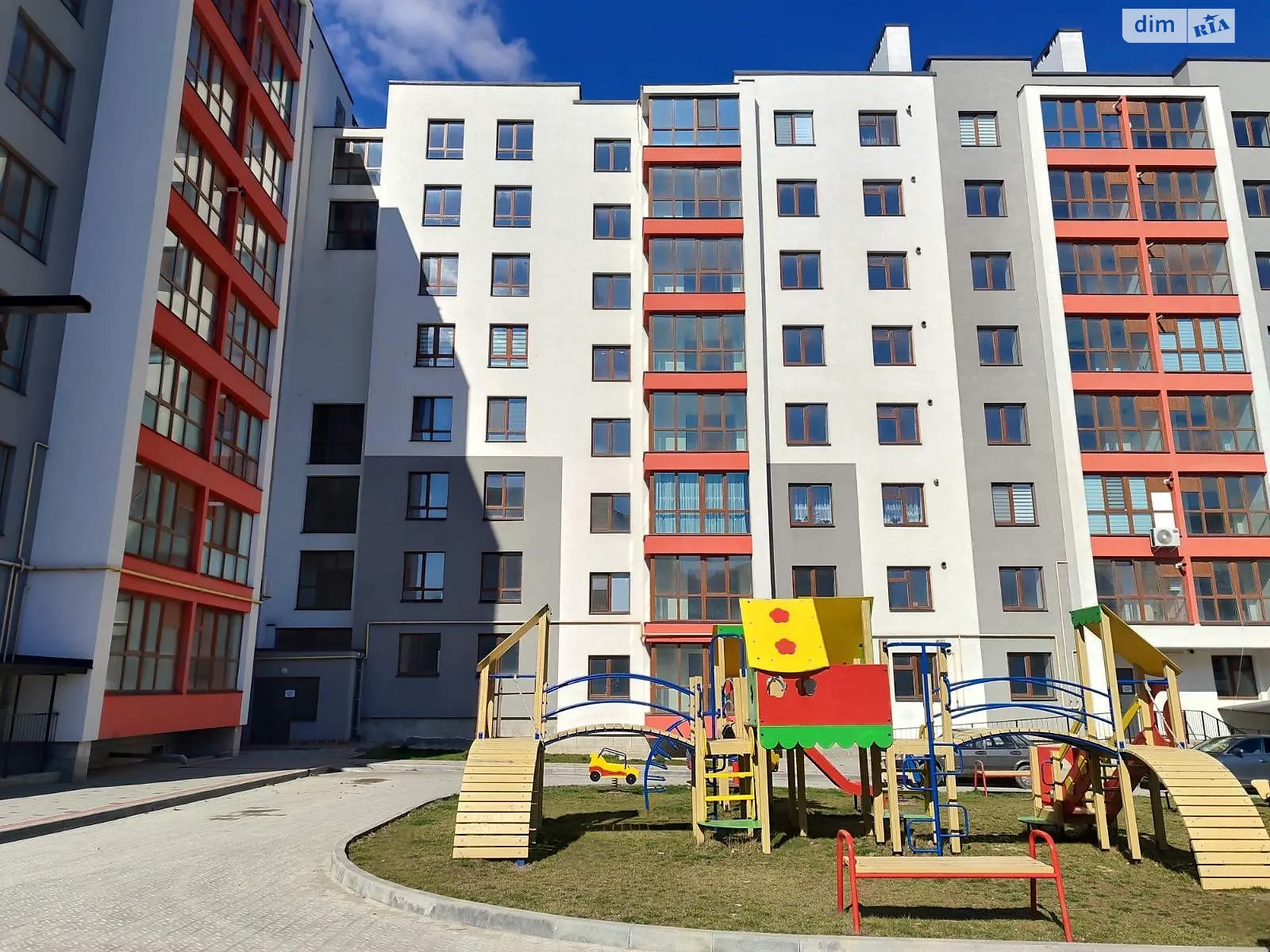 Продается 2-комнатная квартира 68.1 кв. м в Черткове, ул. Романа Шухевича - фото 1