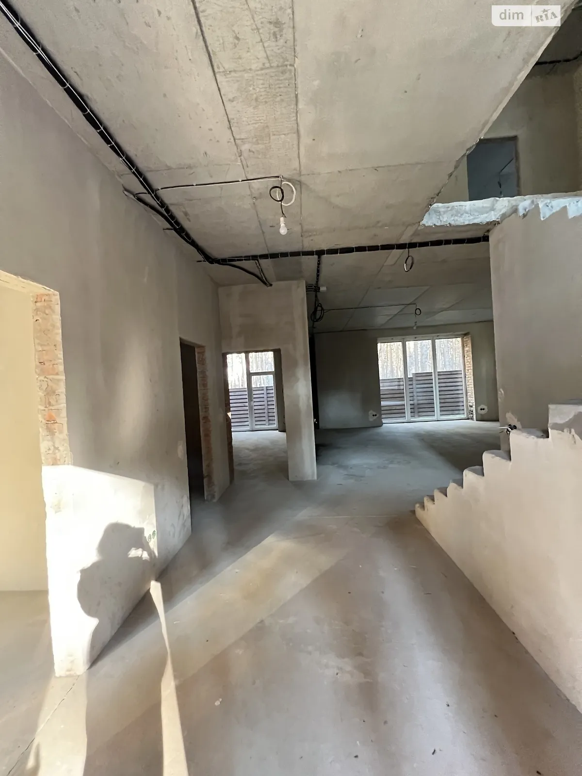 Продается дом на 2 этажа 220 кв. м с мебелью, цена: 315000 $ - фото 1