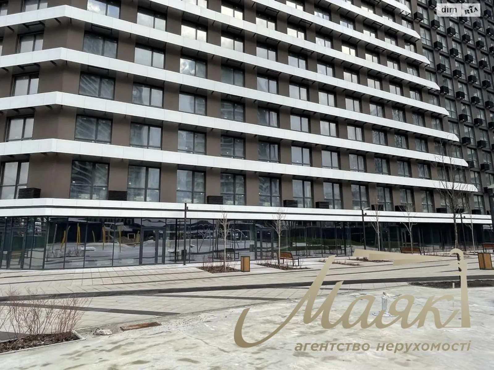 Сдается в аренду помещения свободного назначения 120 кв. м в 21-этажном здании, цена: 2800 $ - фото 1
