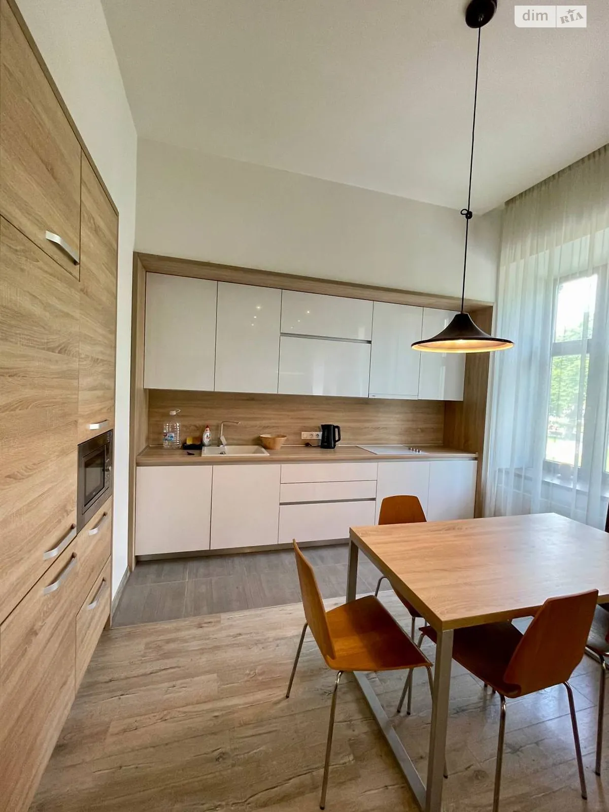 Сдается в аренду 1-комнатная квартира 60 кв. м в Львове, просп. Свободы, 23 - фото 1