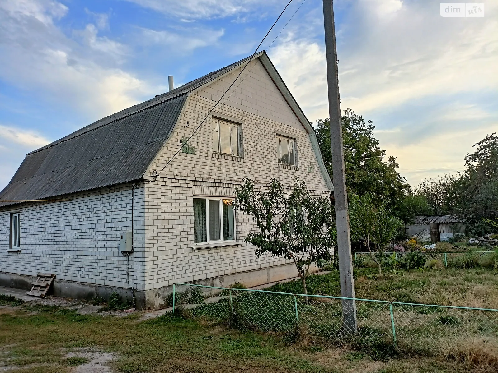 Продается дом на 2 этажа 88.8 кв. м с гаражом, цена: 33900 $ - фото 1