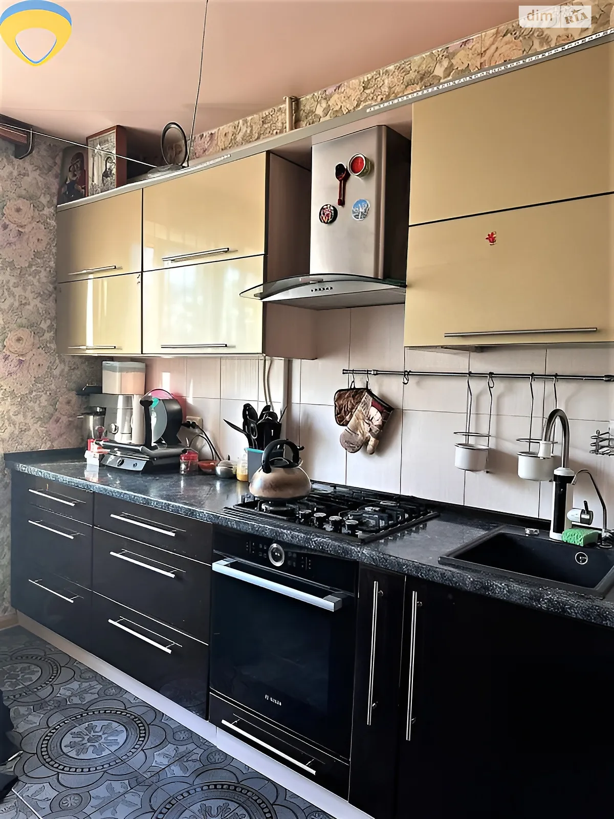 Продається 3-кімнатна квартира 71 кв. м у Одесі, вул. Сім'ї Глодан(Ільфа і Петрова) - фото 1