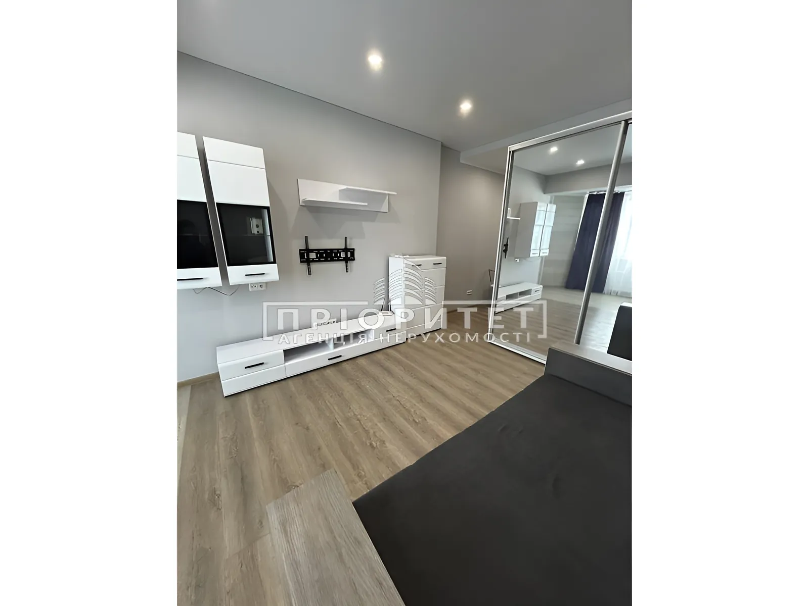 Продается 1-комнатная квартира 27 кв. м в Одессе - фото 1