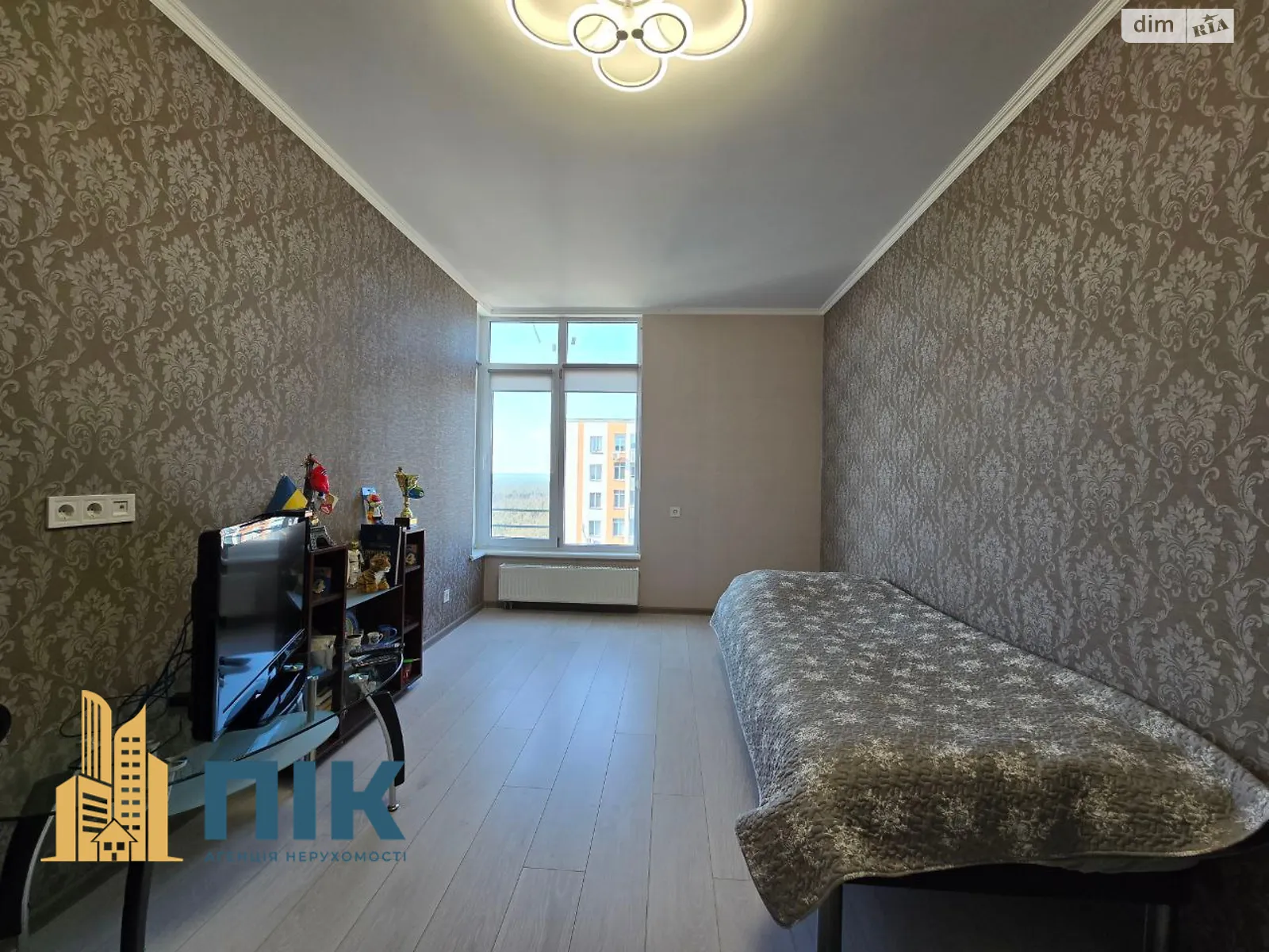 Продается 1-комнатная квартира 43 кв. м в Киеве, ул. Клавдиевская, 40В - фото 1