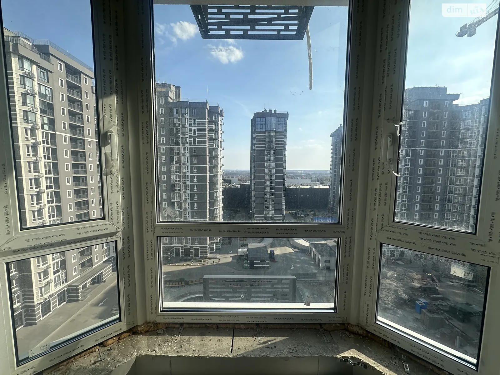 Продается 1-комнатная квартира 42.1 кв. м в Буче, бул. Леонида Бирюкова, 2 - фото 1