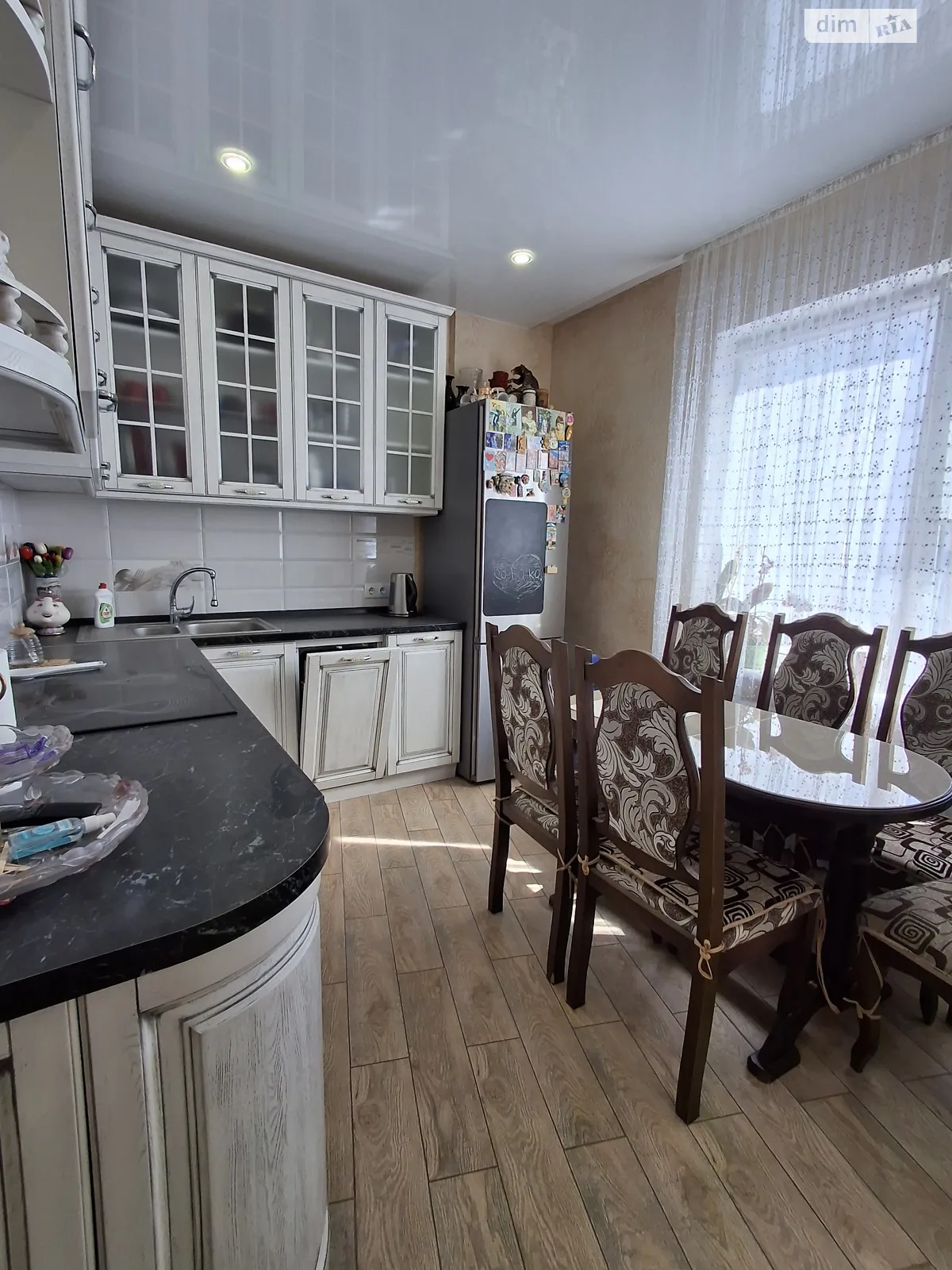 Продається 2-кімнатна квартира 62 кв. м у Одесі, мас. Радужний, 20 - фото 1