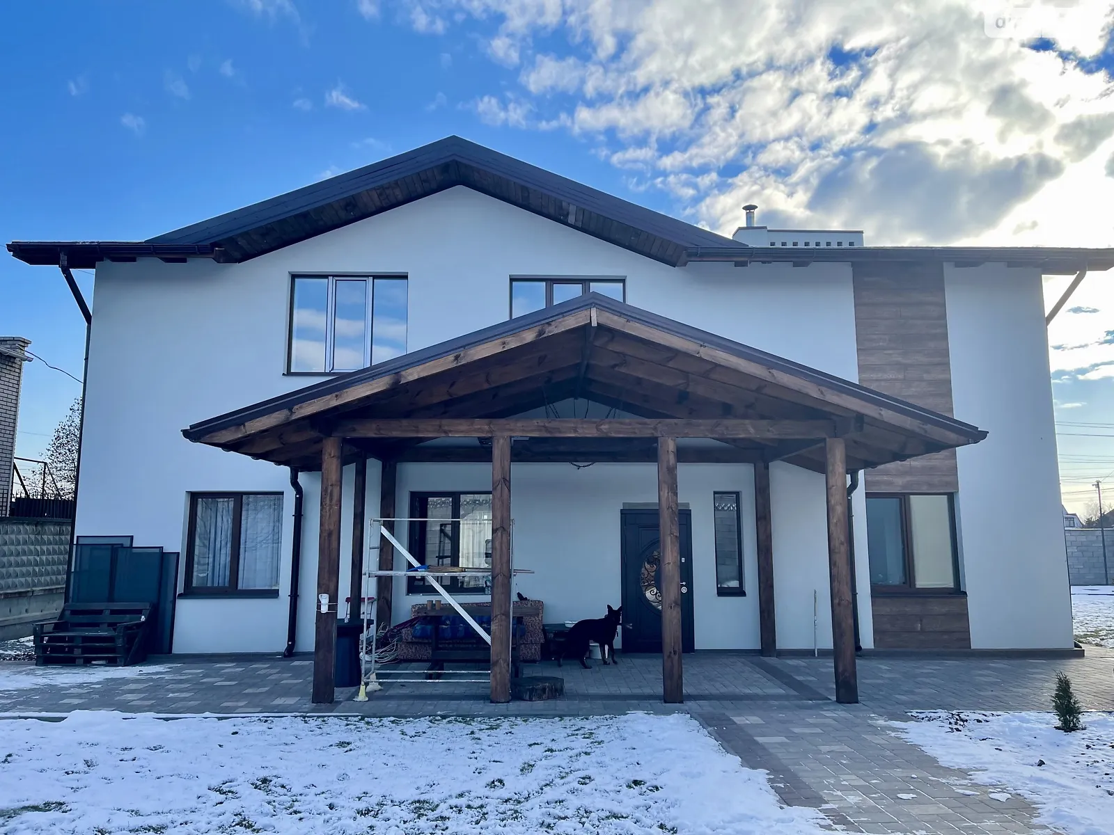 Продается дом на 2 этажа 262 кв. м с беседкой, цена: 183000 $ - фото 1
