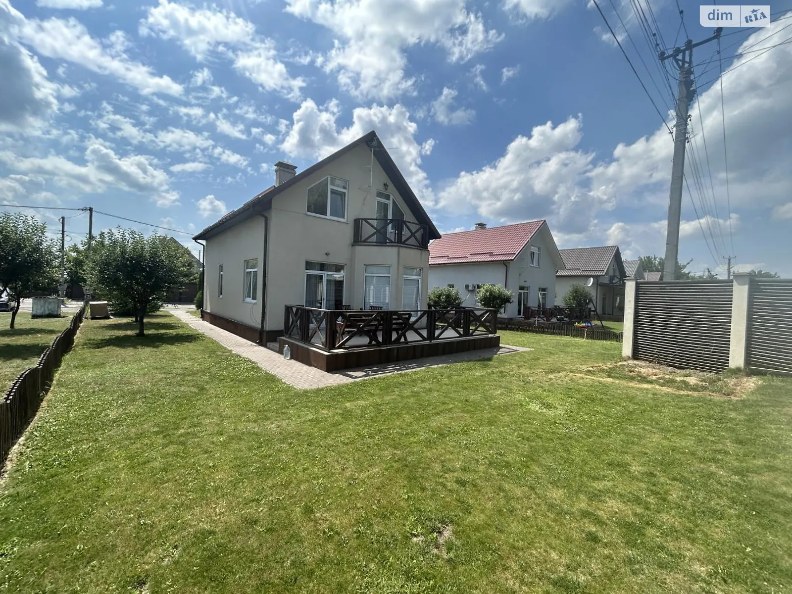 Продается дом на 2 этажа 100 кв. м с балконом, цена: 100000 $ - фото 1