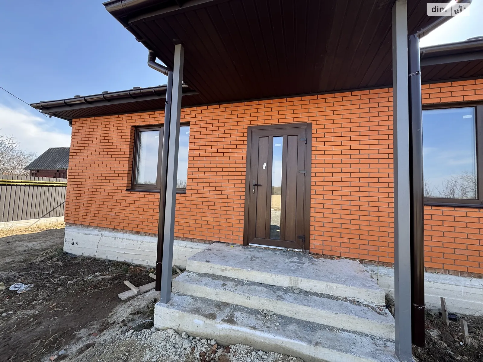 Продается одноэтажный дом 100 кв. м с балконом, цена: 80000 $ - фото 1