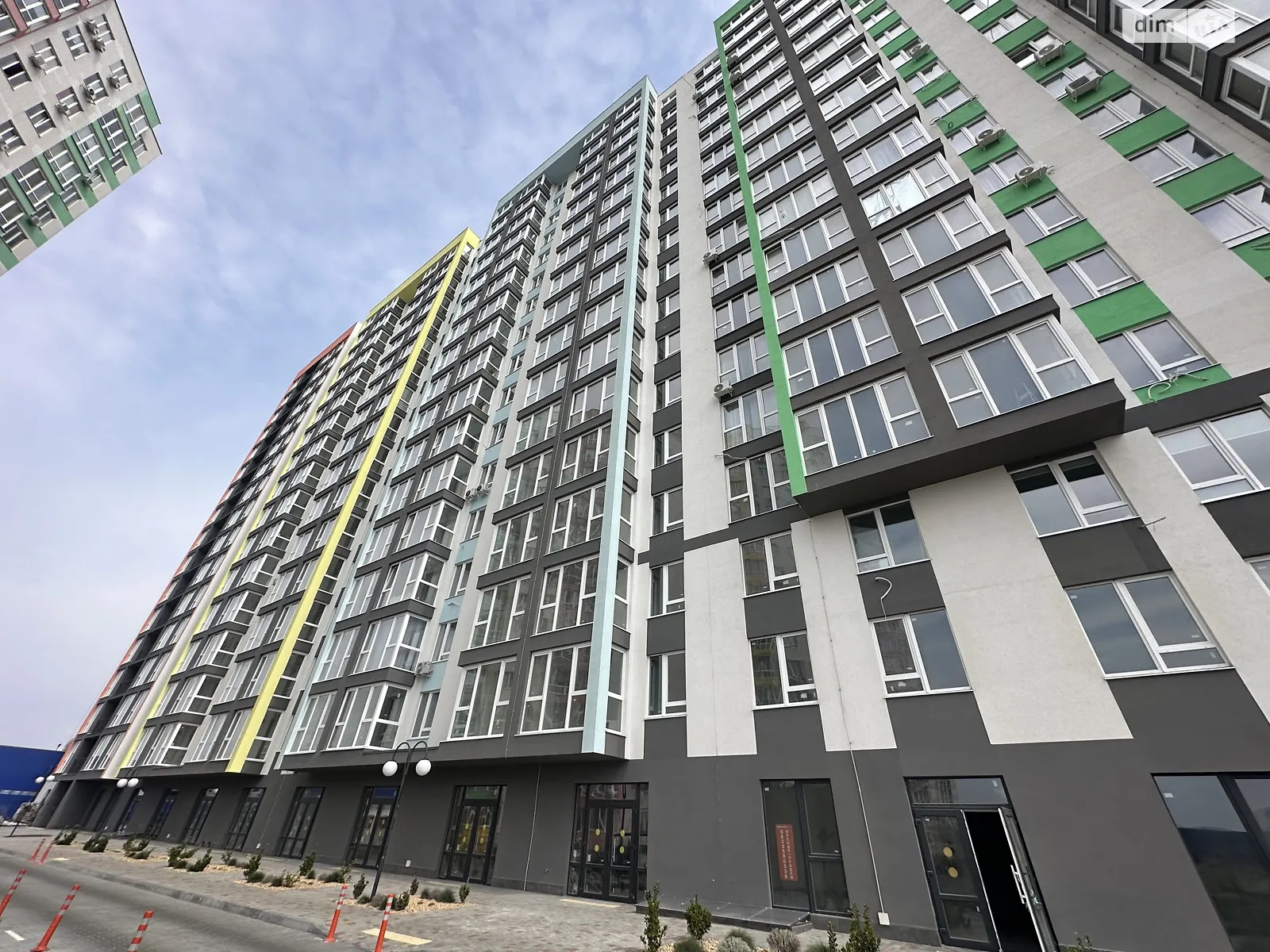 Продается помещения свободного назначения 58 кв. м в 17-этажном здании, цена: 63800 $ - фото 1
