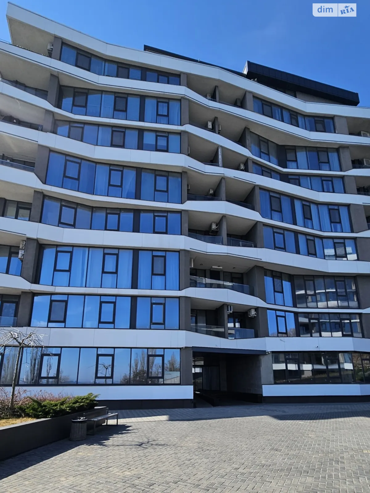Продається 1-кімнатна квартира 60.3 кв. м у Одесі, Фонтанська дор., 77А - фото 1