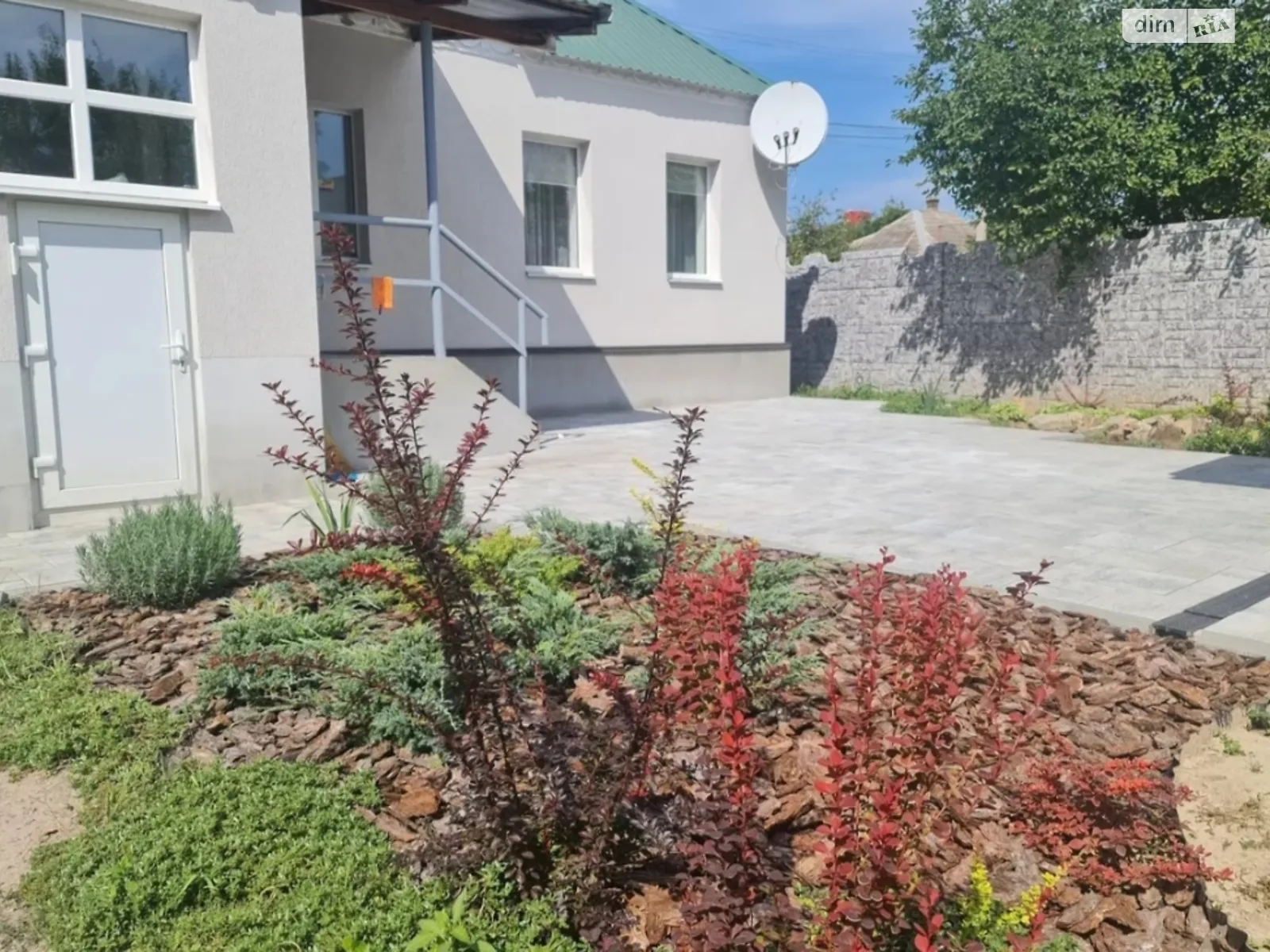 Продается одноэтажный дом 53 кв. м с мансардой, цена: 65000 $ - фото 1
