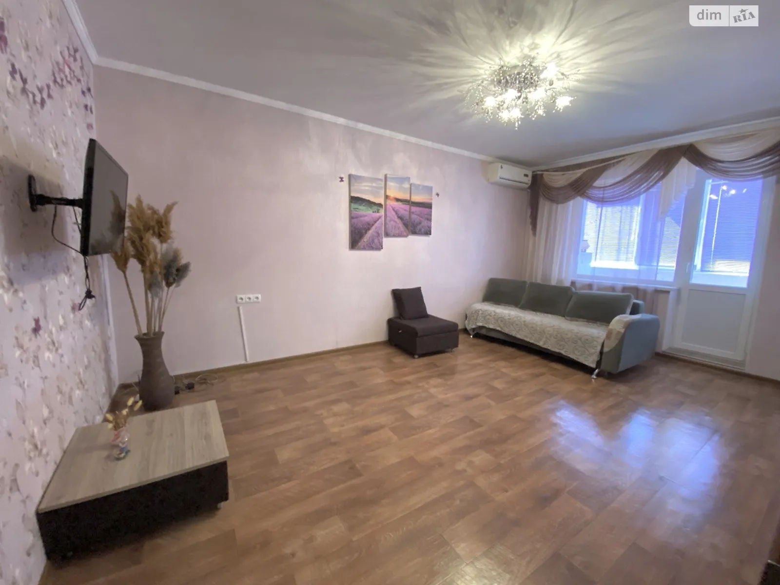 Продается 3-комнатная квартира 68.2 кв. м в Николаеве, ул. Китобоев - фото 1
