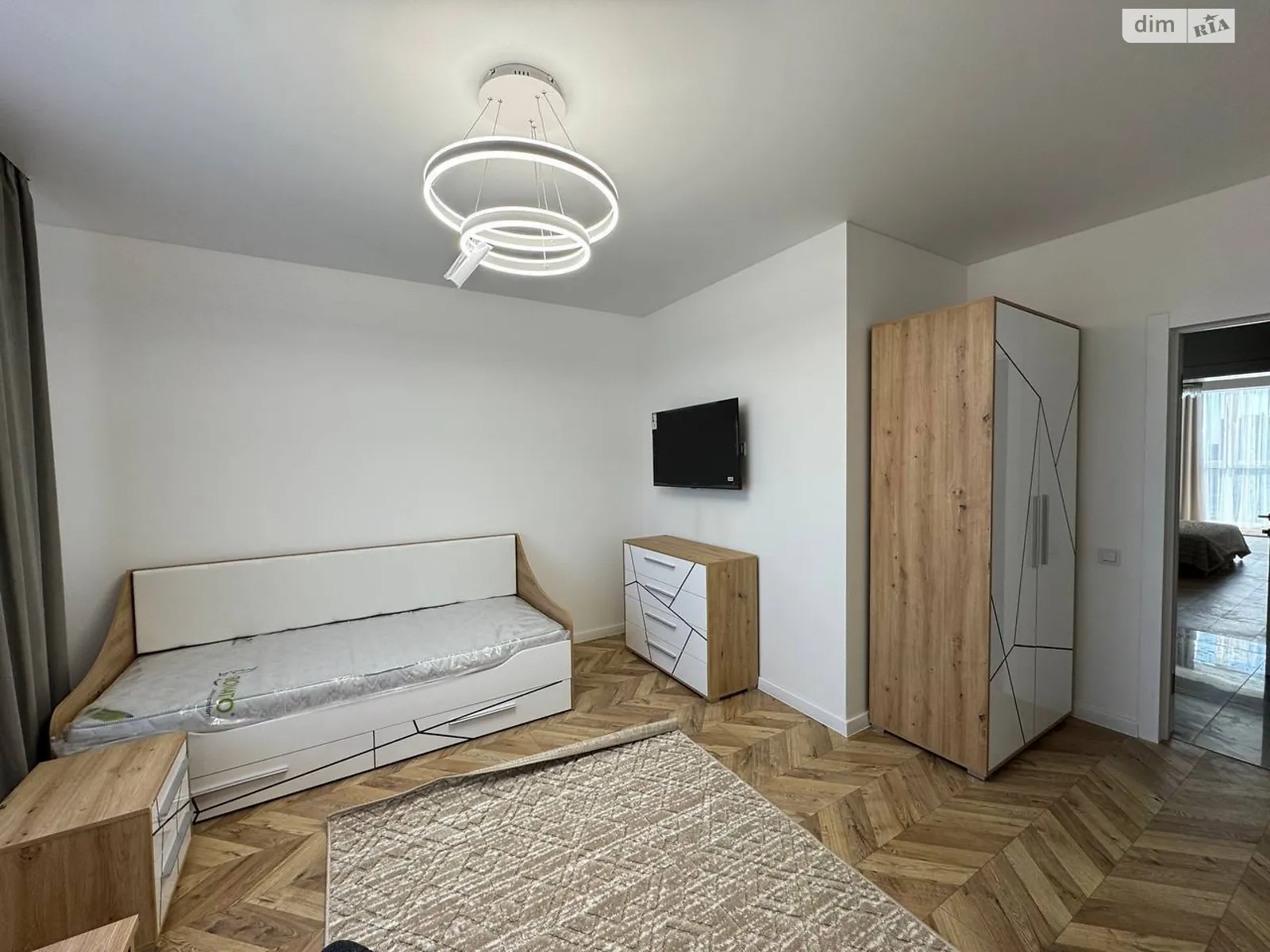 Сдается в аренду 2-комнатная квартира 64.3 кв. м в Ровно, ул. Киевская, 19 - фото 1