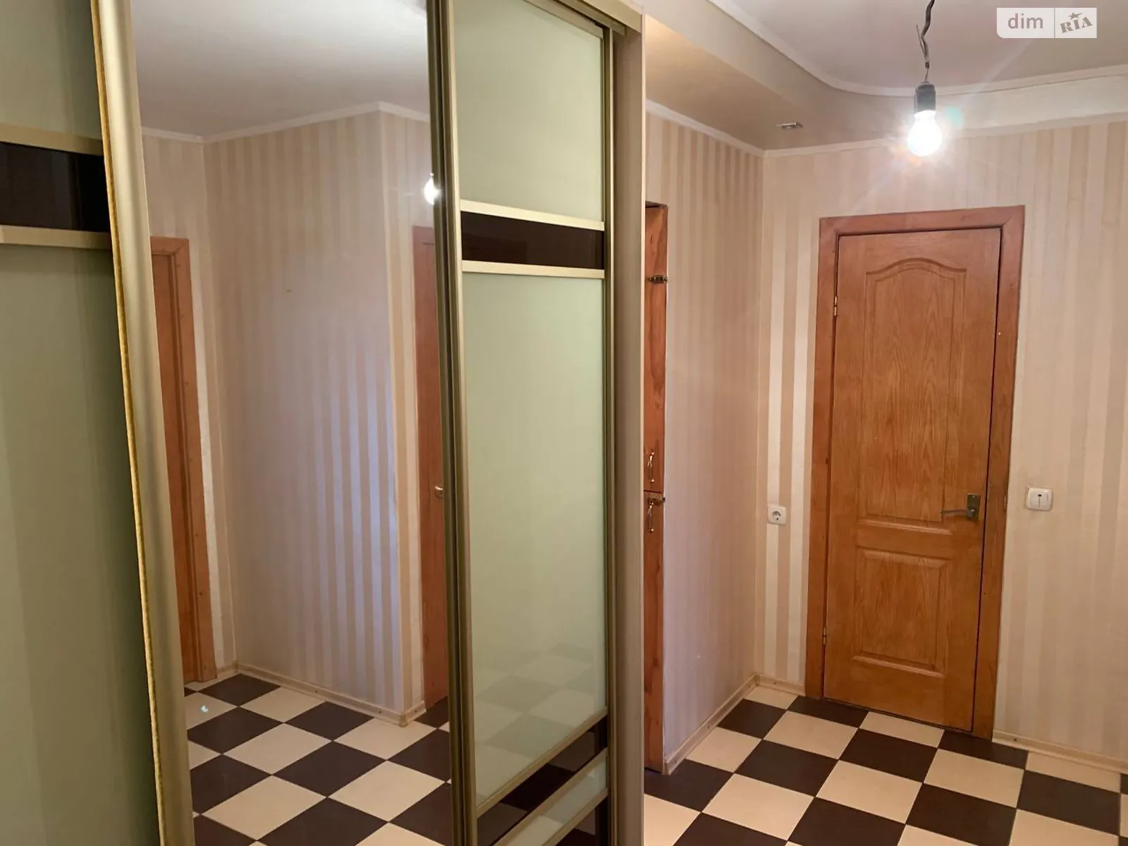 Продається 2-кімнатна квартира 60 кв. м у Полтаві, вул. Бідного Олександра, 1 - фото 1