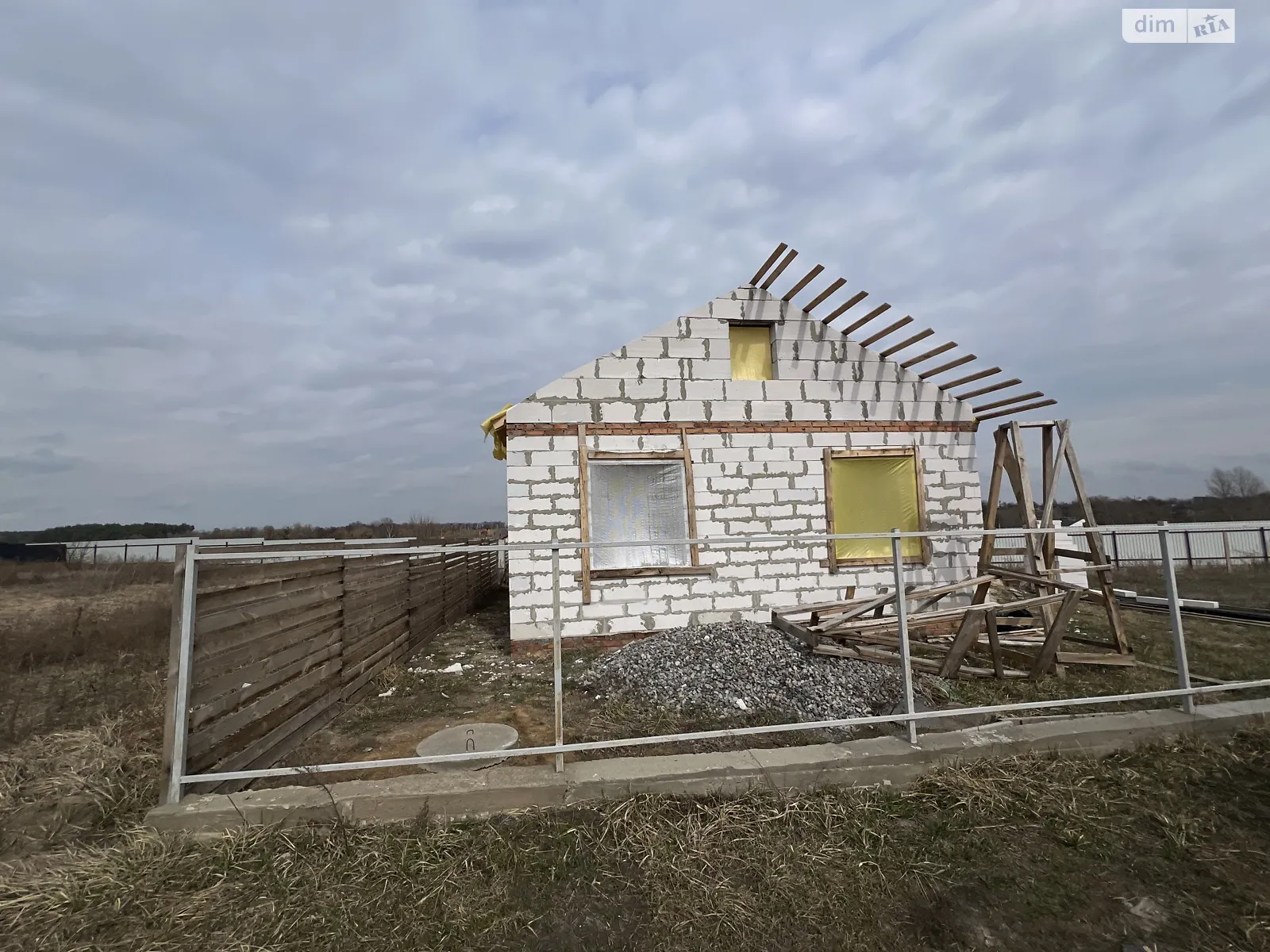 Продается одноэтажный дом 63 кв. м с участком, цена: 33000 $ - фото 1