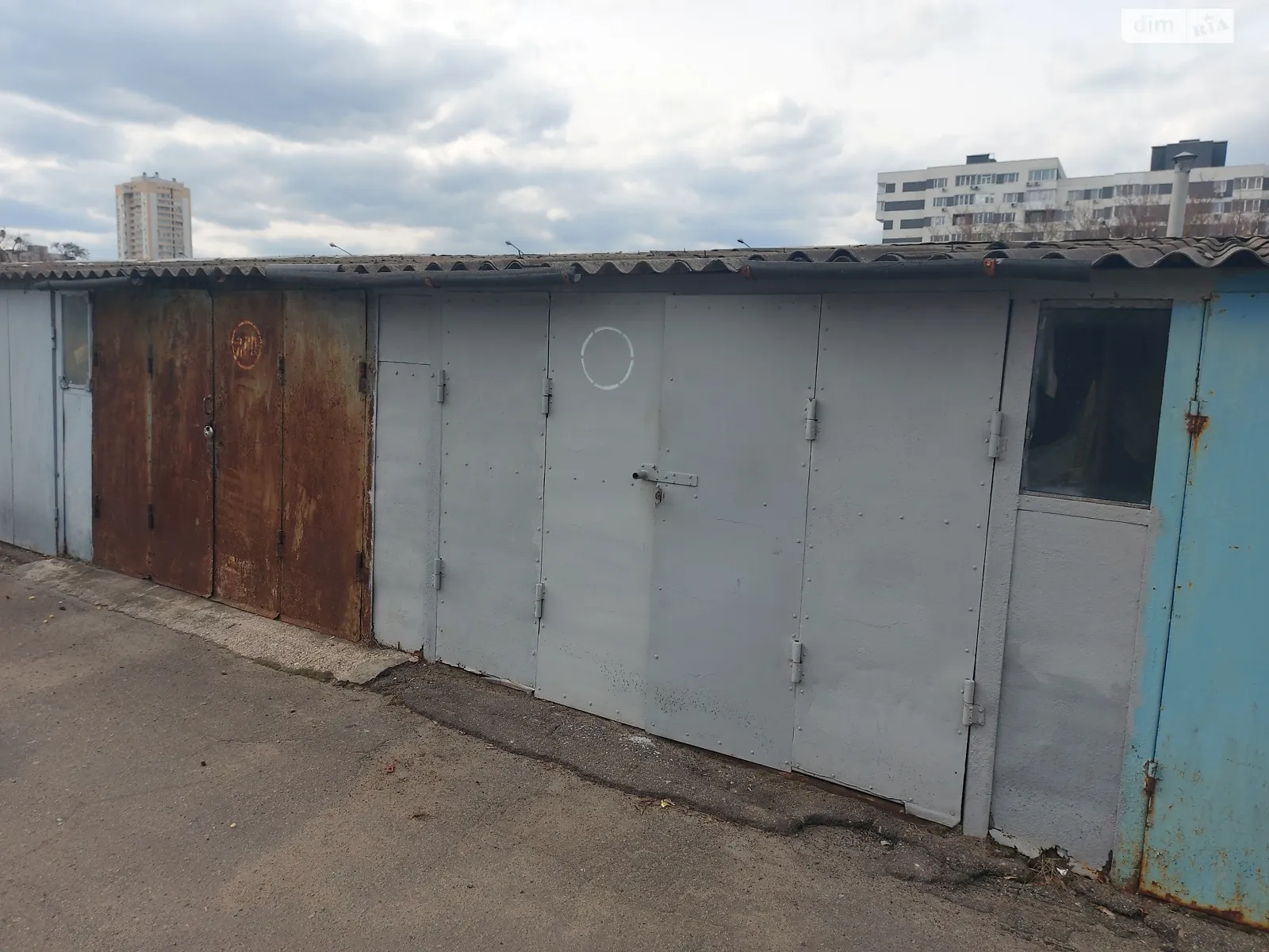 Продається окремий гараж під легкове авто на 18 кв. м, цена: 5000 $ - фото 1