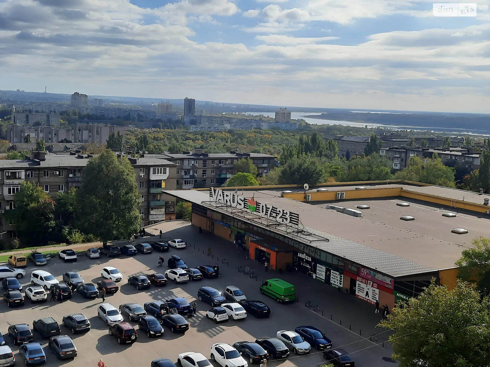 4-комнатная квартира 141.5 кв. м в Запорожье - фото 1