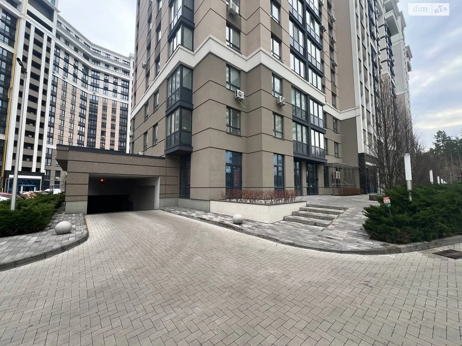 Продается подземный паркинг универсальный на 13.8 кв. м, цена: 13499 $ - фото 1