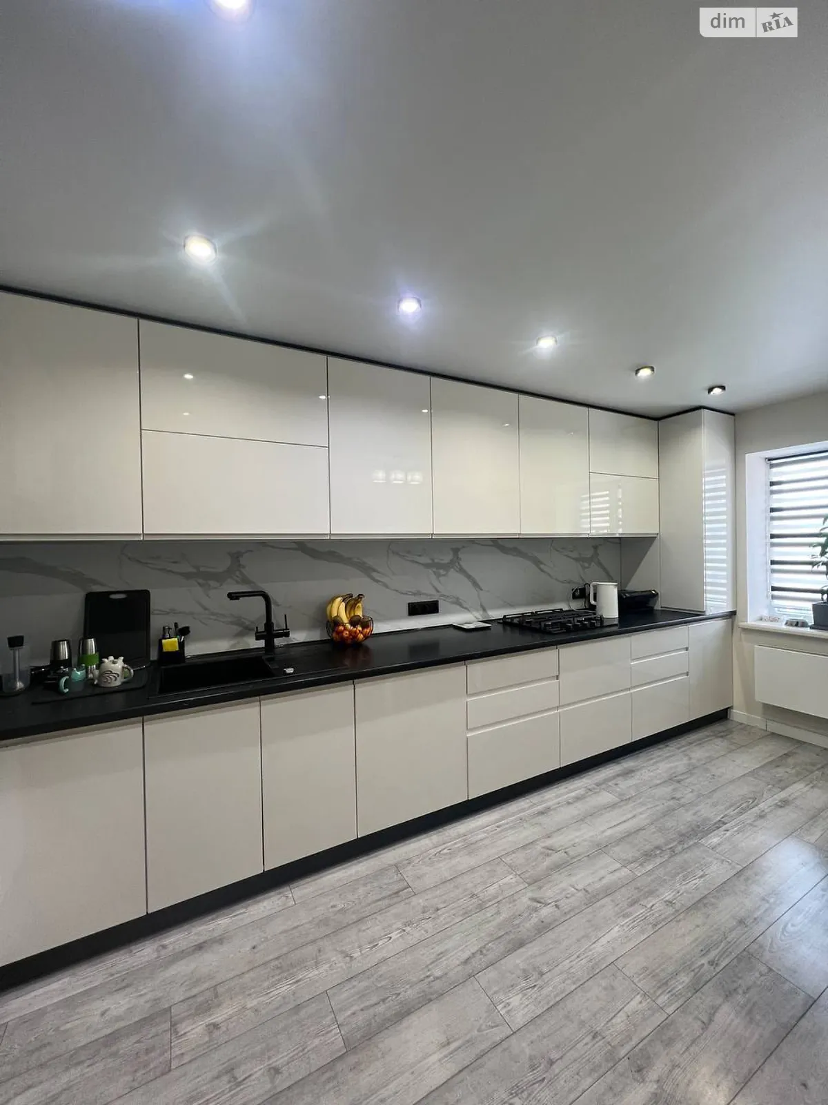 Продается 3-комнатная квартира 102 кв. м в, цена: 110000 $ - фото 1