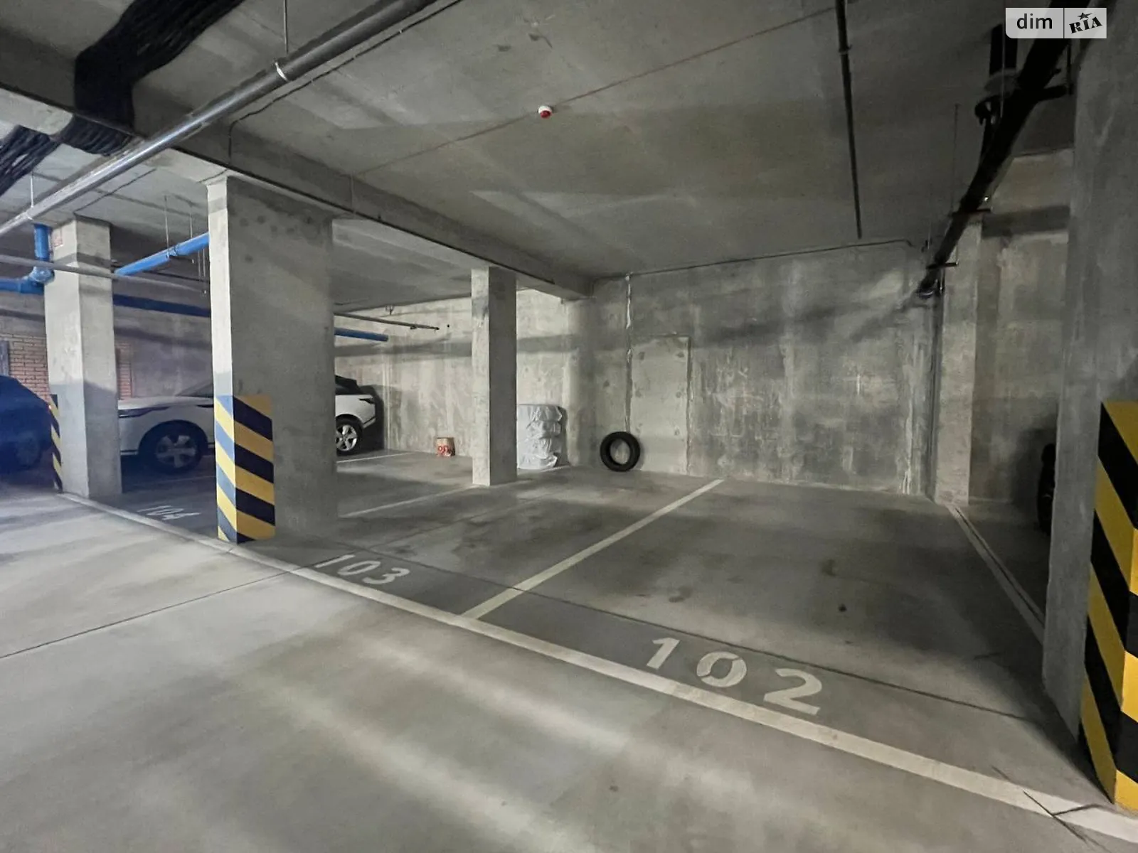 Продается подземный паркинг под легковое авто на 14.8 кв. м, цена: 14300 $ - фото 1