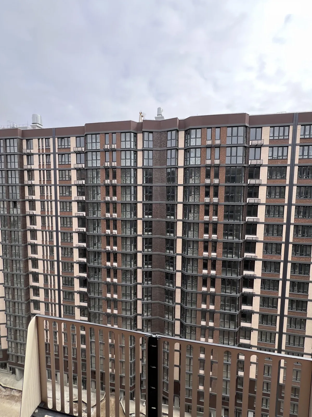 Продається 2-кімнатна квартира 69 кв. м у Одесі, вул. Прохоровська, 40 корпус 1 - фото 1