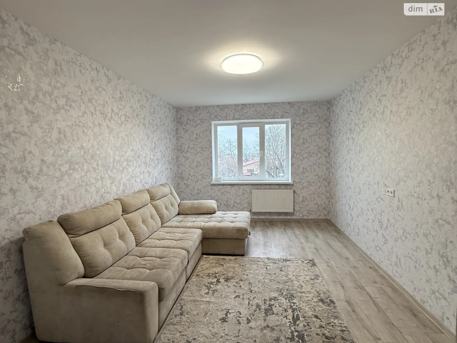 Продается 3-комнатная квартира 72.5 кв. м в Гостомеле, ул. Проскуровская - фото 1