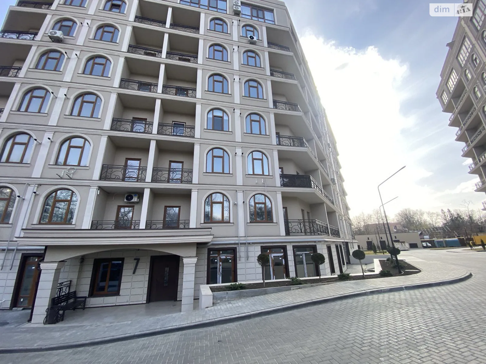 Продается 1-комнатная квартира 49.8 кв. м в Одессе, ул. Дача Ковалевского, 91 - фото 1