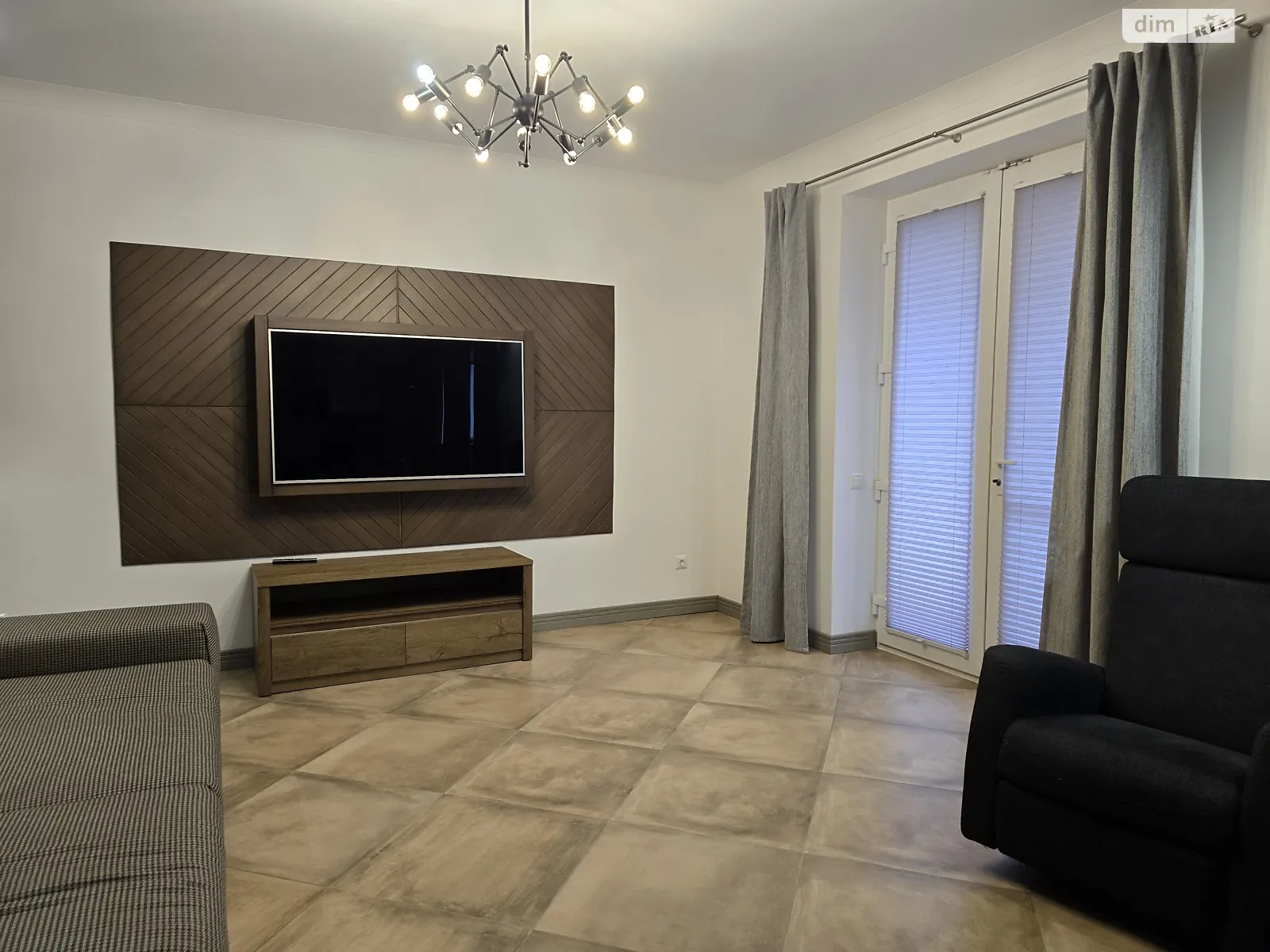 2-комнатная квартира 72 кв. м в Луцке, ул. Грабовского, 5 - фото 1