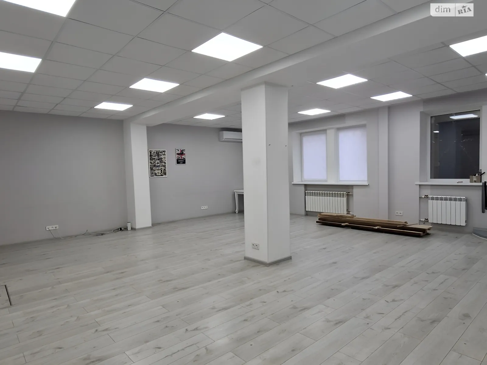 Продается офис 148.9 кв. м в бизнес-центре, цена: 130000 $ - фото 1