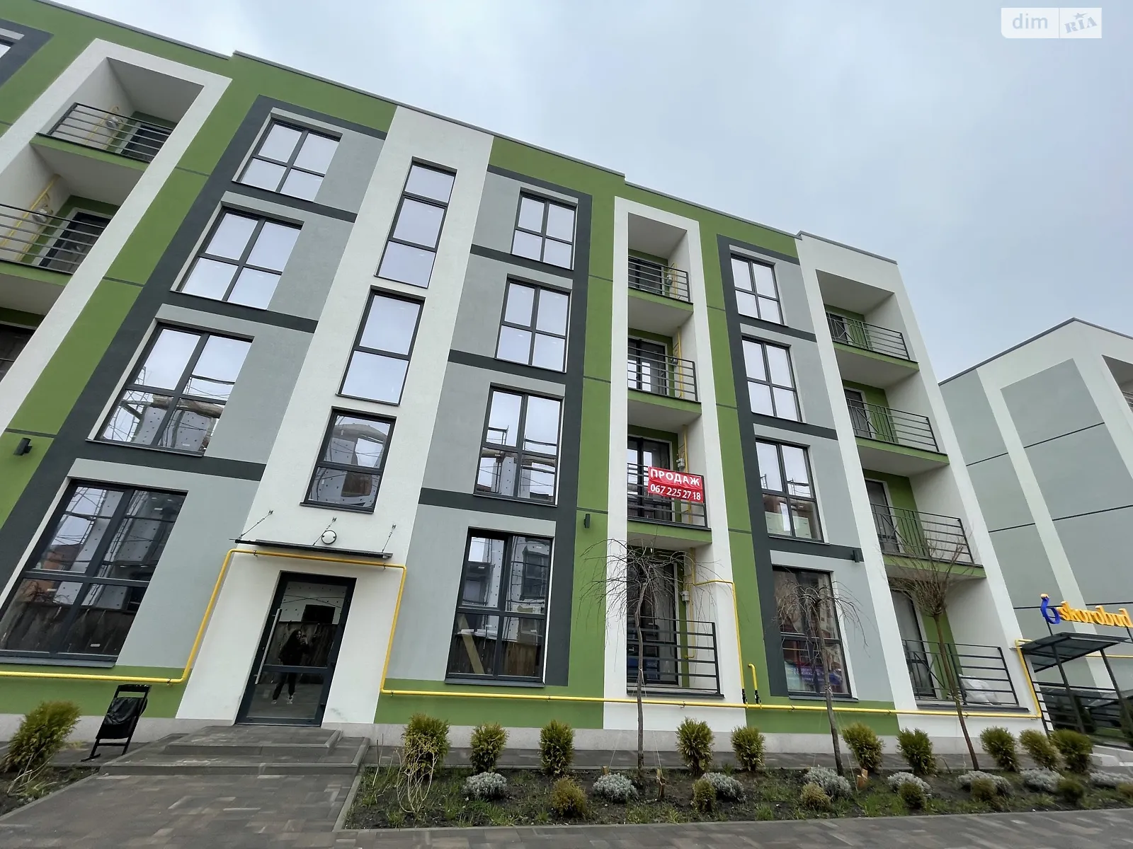 Продается 1-комнатная квартира 36.8 кв. м в Гостомеле, ул. Сентябрьская, 21 - фото 1