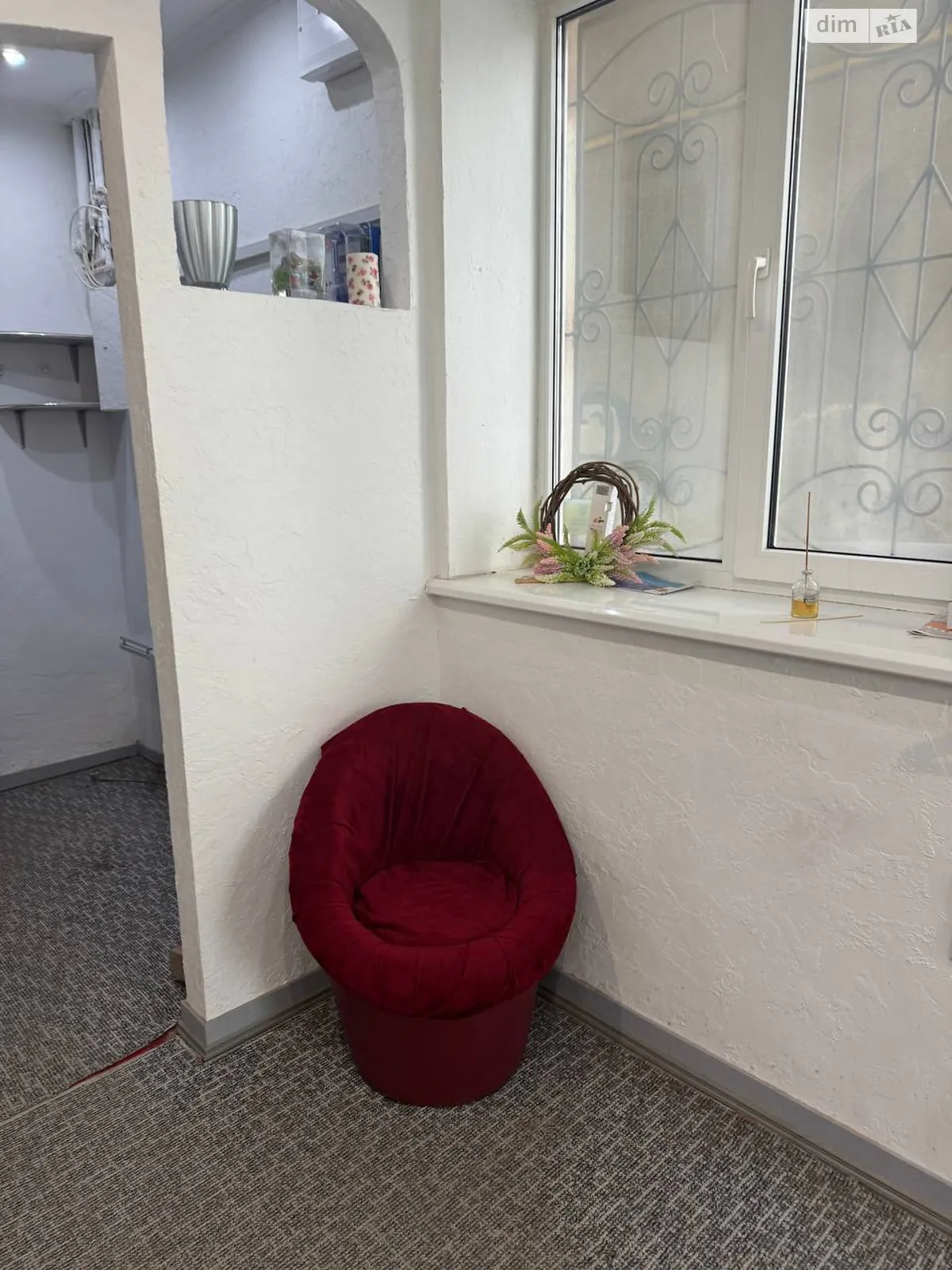 Сдается в аренду объект сферы услуг 27 кв. м в 9-этажном здании, цена: 8500 грн - фото 1