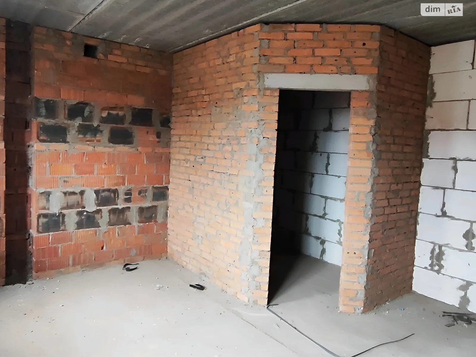 Продається 1-кімнатна квартира 34 кв. м у Гостомелі, вул. Ювілейна, 4 - фото 1