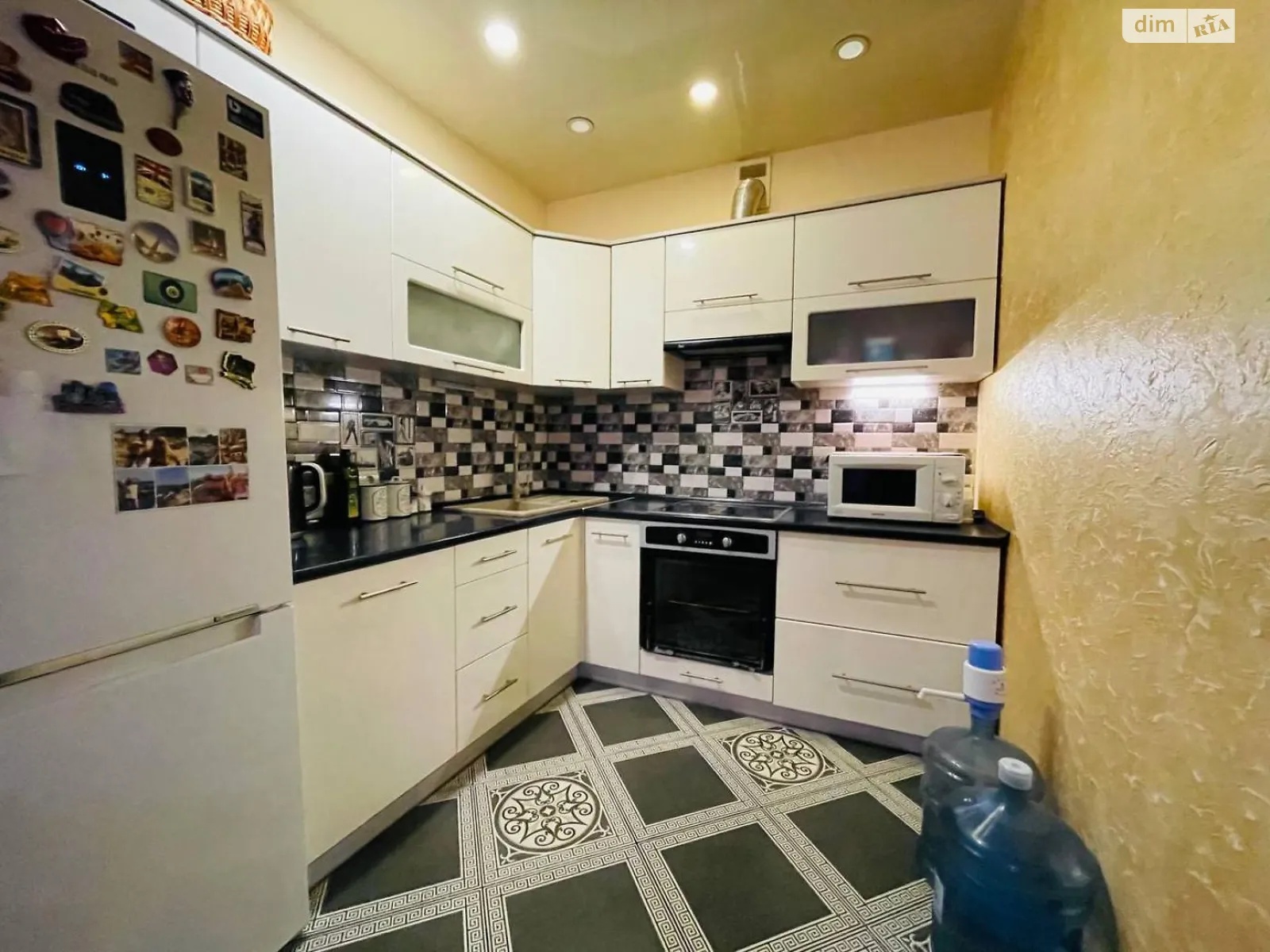 Продается 1-комнатная квартира 48.7 кв. м в Львове, цена: 93500 $ - фото 1
