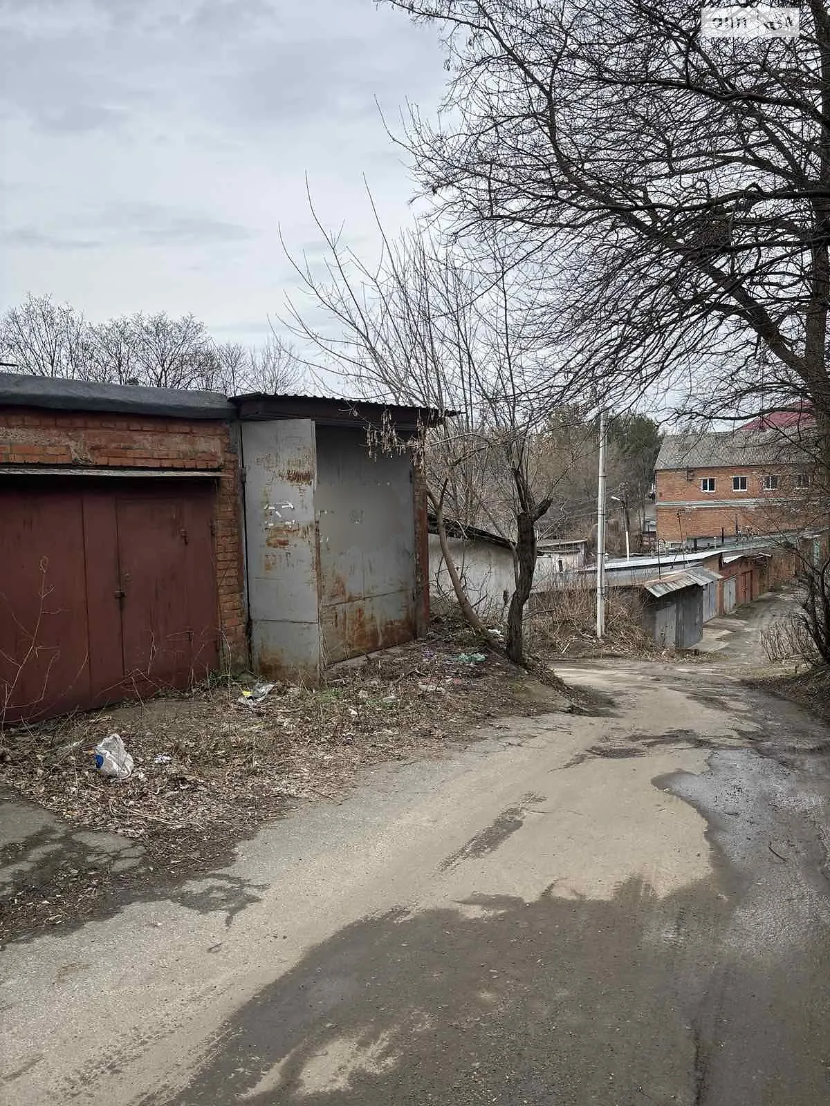 Продается место в гаражном кооперативе под легковое авто на 16.2 кв. м, цена: 5200 $ - фото 1