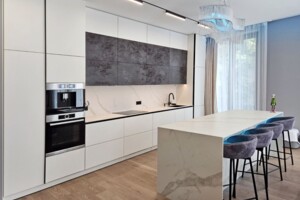 Продажа квартиры, Львов, р‑н. Лычаковский, Лычаковская улица, дом 37