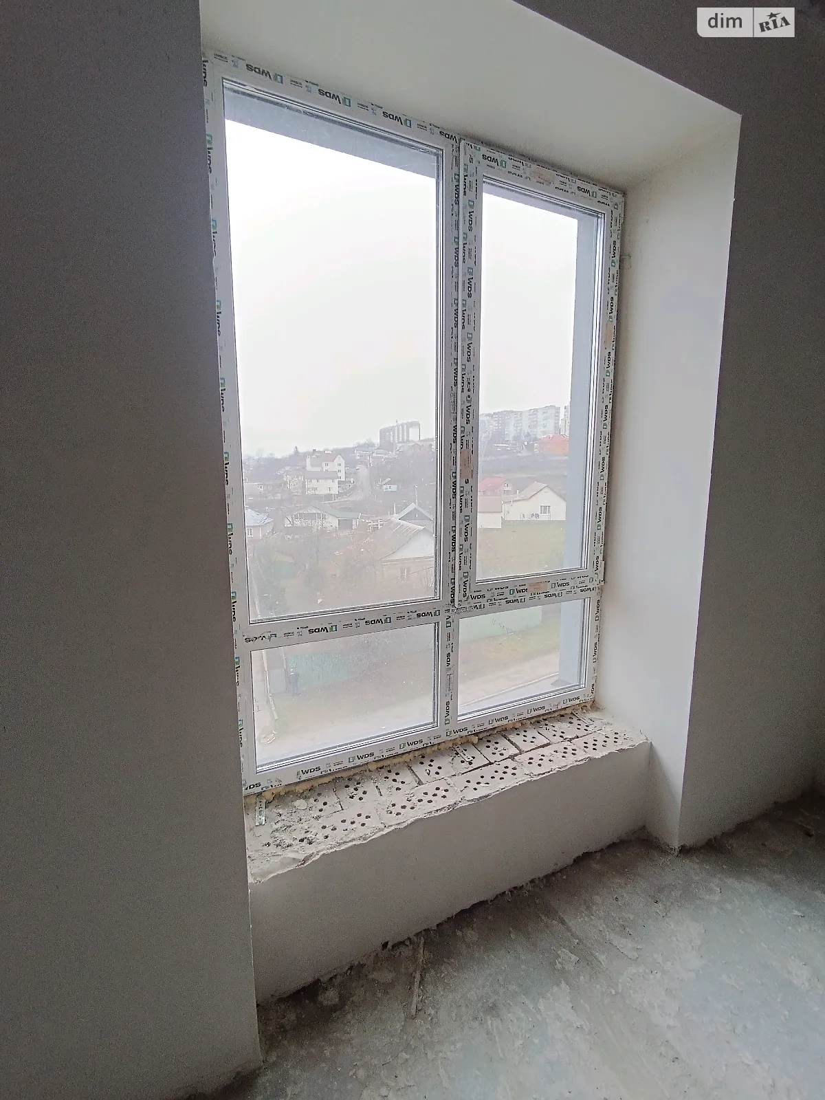 Продається 1-кімнатна квартира 36 кв. м у Хмельницькому, вул. Степана Бандери, 36 - фото 1