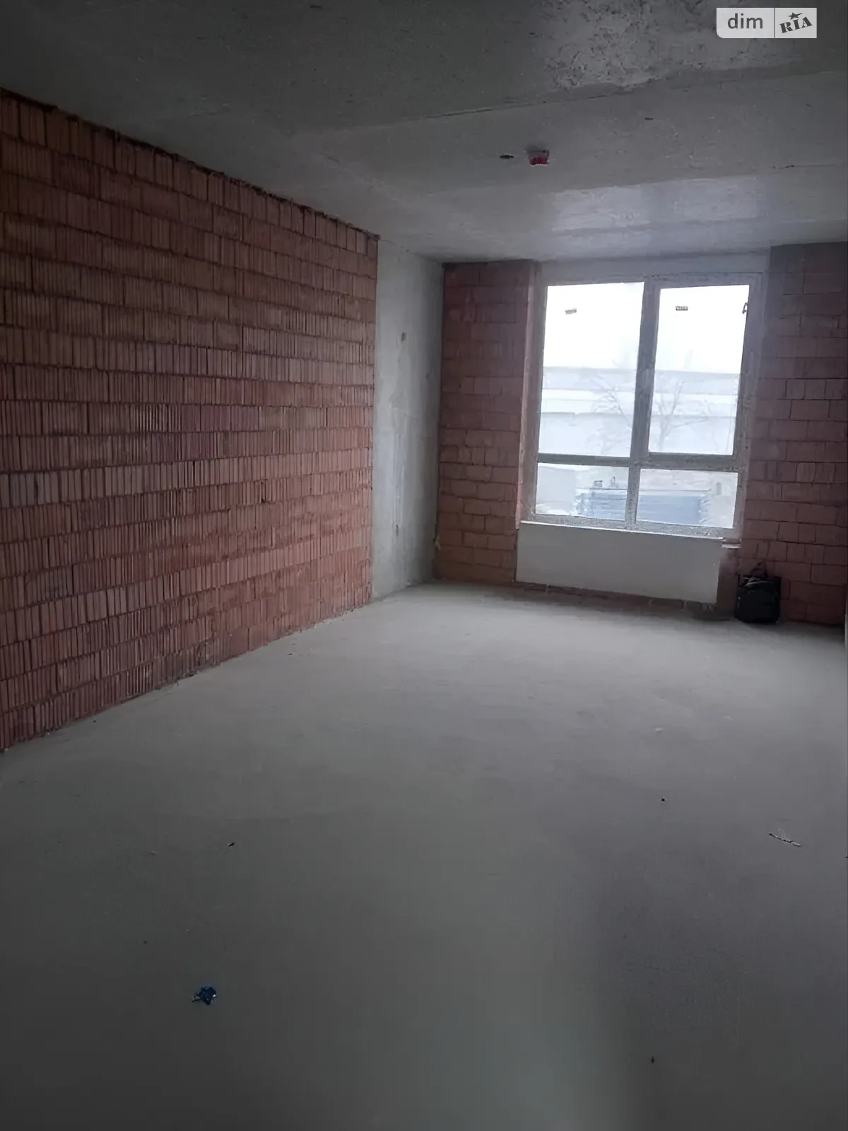Продается офис 31.4 кв. м в бизнес-центре, цена: 44900 $ - фото 1